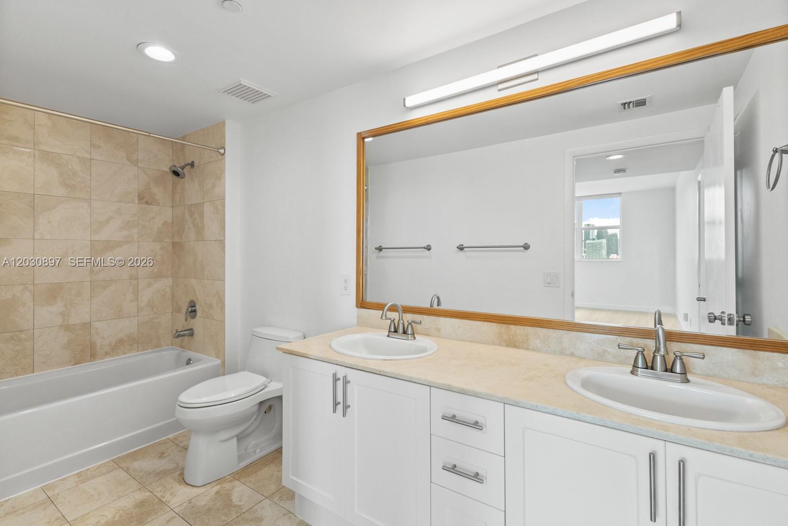2475 Brickell Avenue, Unit 2104 Miami, FL 33129 - Photo 16 of 22