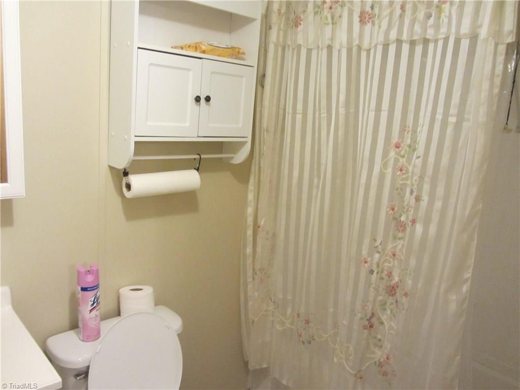 1096 Franklin Moore Road Madison, NC 27025 - Photo 9 of 17 Gallery Image 9