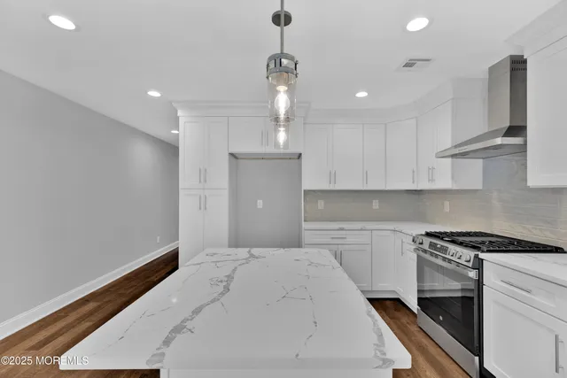 $545,000 | 723 Monmouth Parkway, North Middletown, NJ 07748