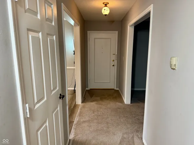 $89,900 | 910 Park Central Drive South, Unit 910B, Indianapolis, IN 46260