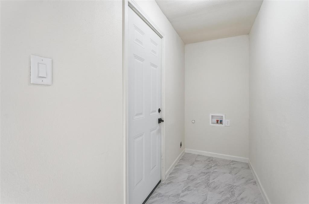 10833 Ruth Ann Drive Dallas, TX 75228 - Photo 15 of 17 a view of room