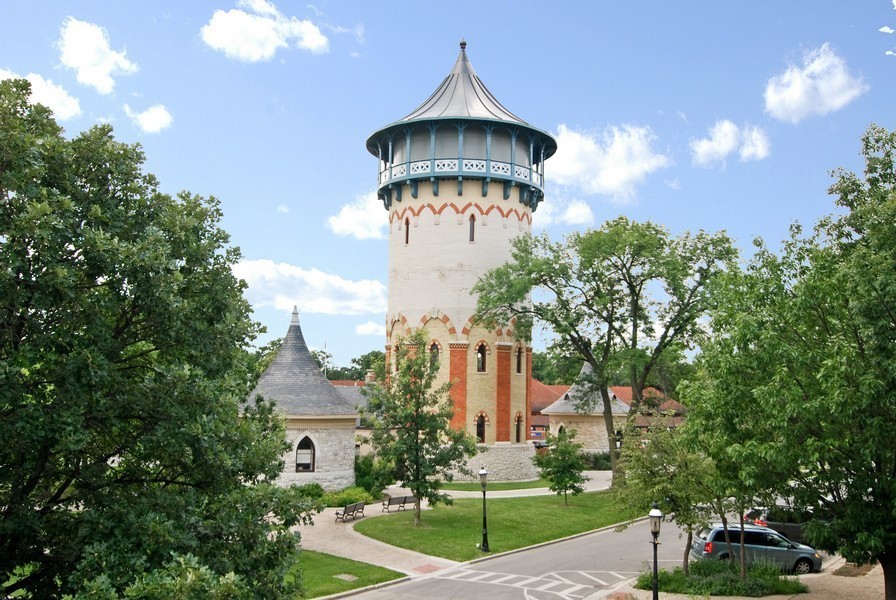 10 East Burlington Street, Unit 4B Riverside, IL 60546 - Photo 49 of 51 Gallery Image 49