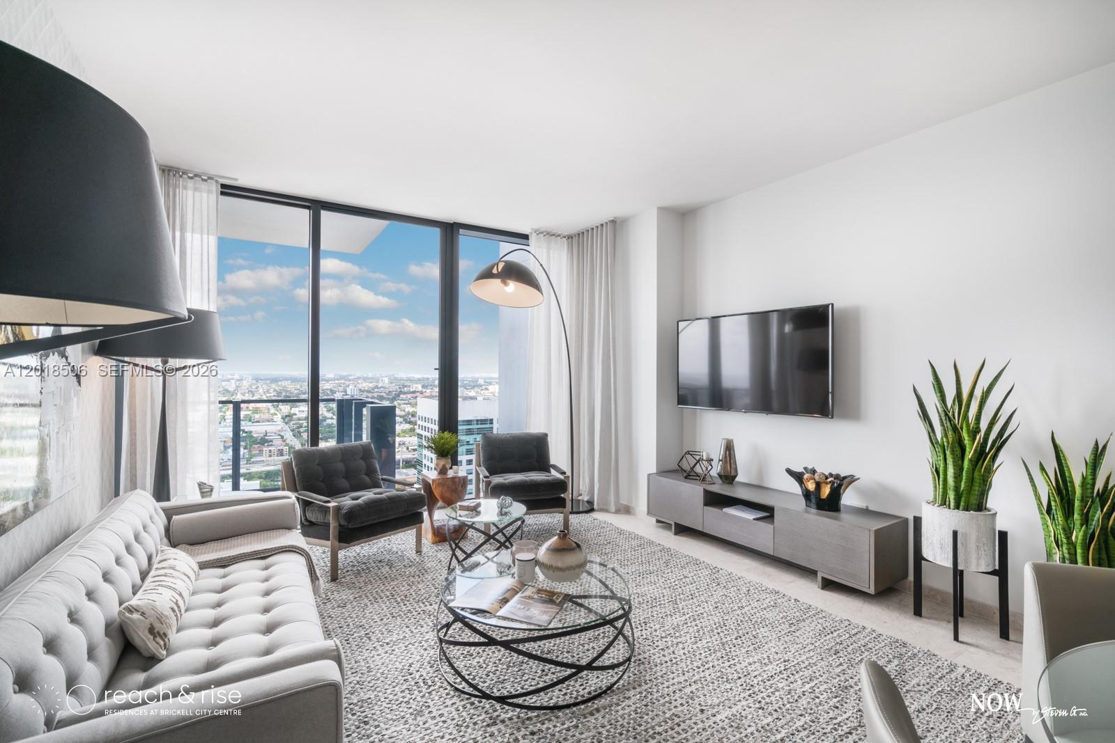 88 Southwest 7th Street, Unit 2406 Miami, FL 33130 - Photo 5 of 13