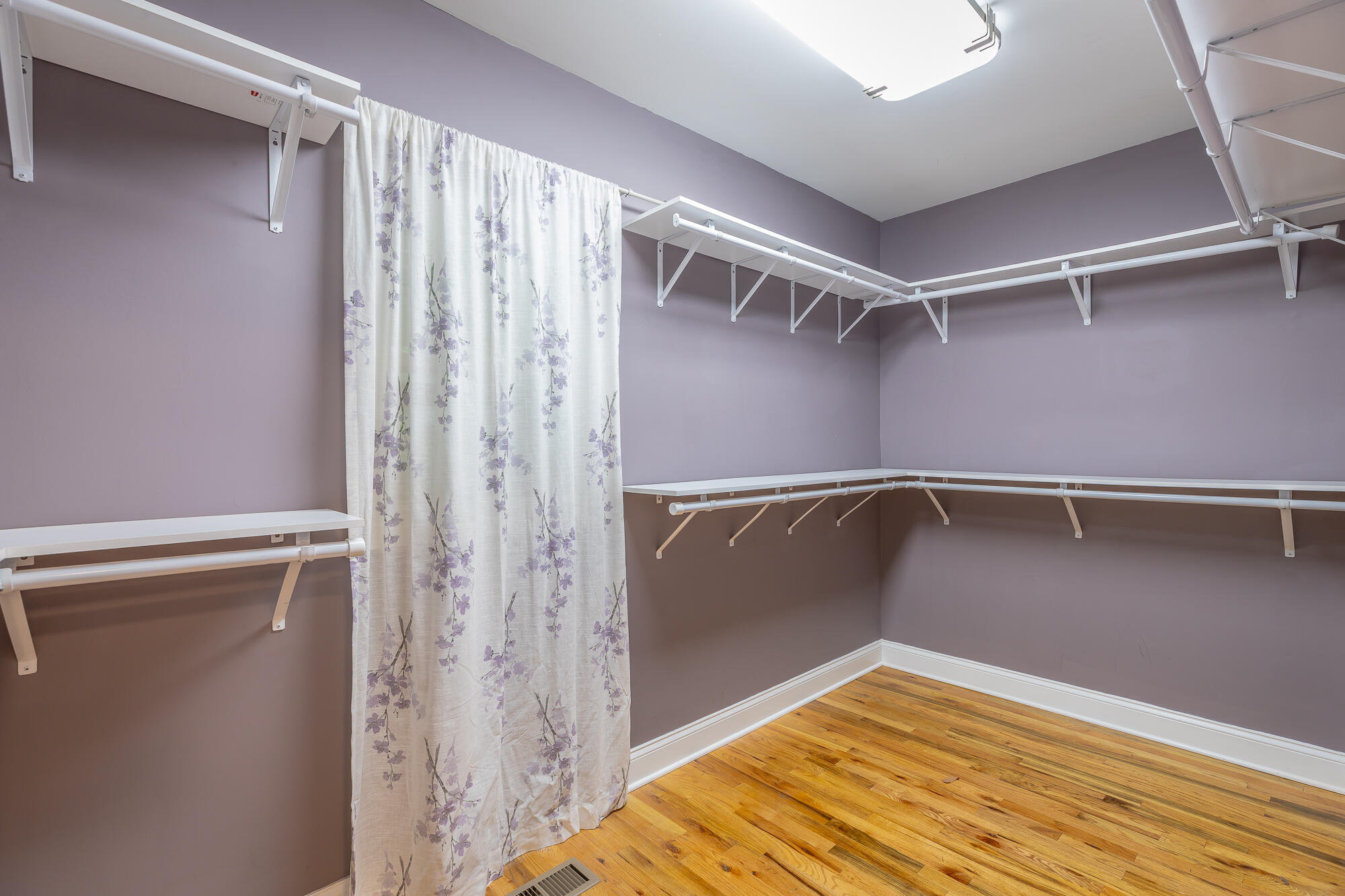 1712 John Ross Road Chattanooga, TN 37412 - Photo 34 of 63 Walk-in-Closet