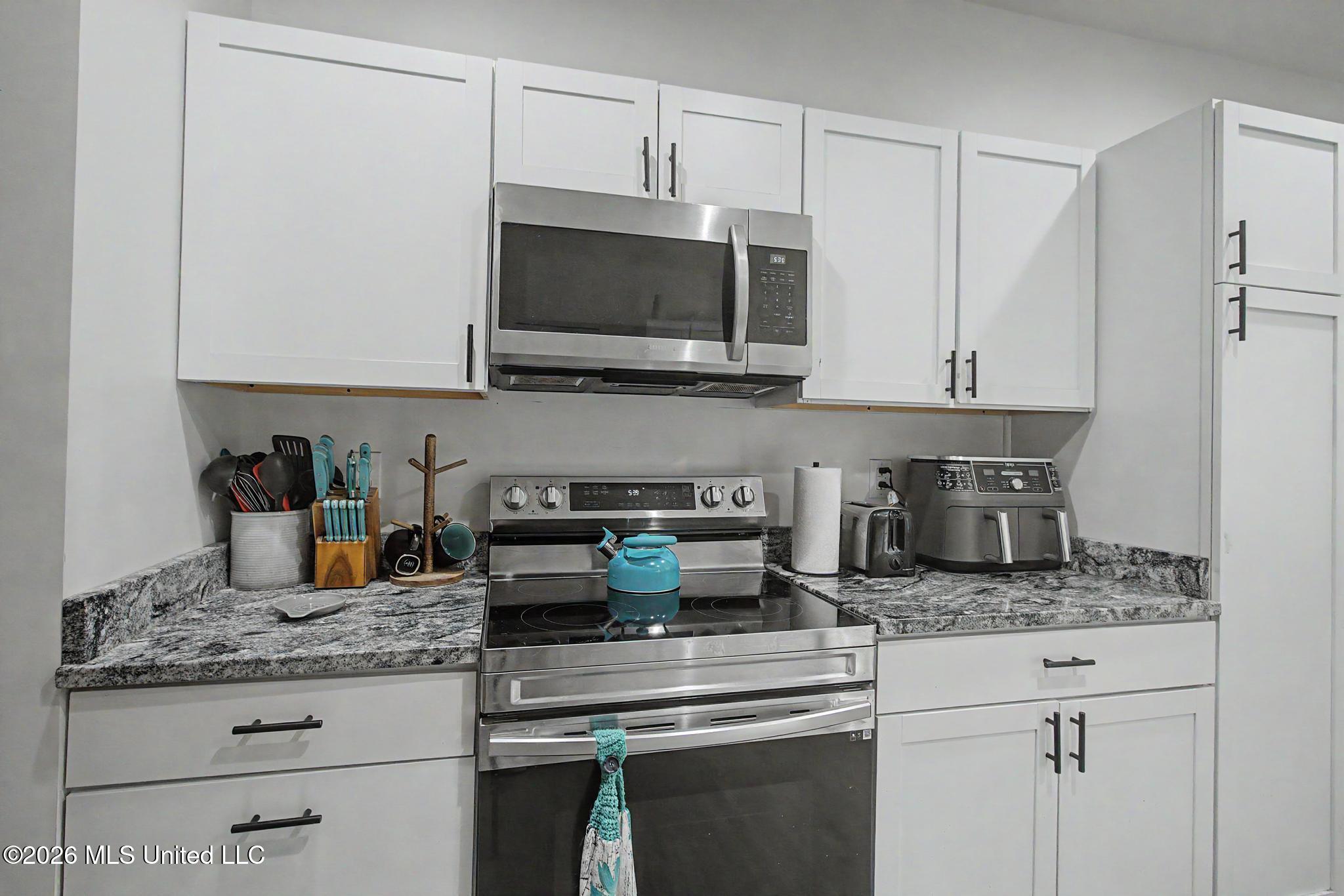 12496 Yet Road Saucier, MS 39574 - Photo 20 of 25 Guest House Kitchen