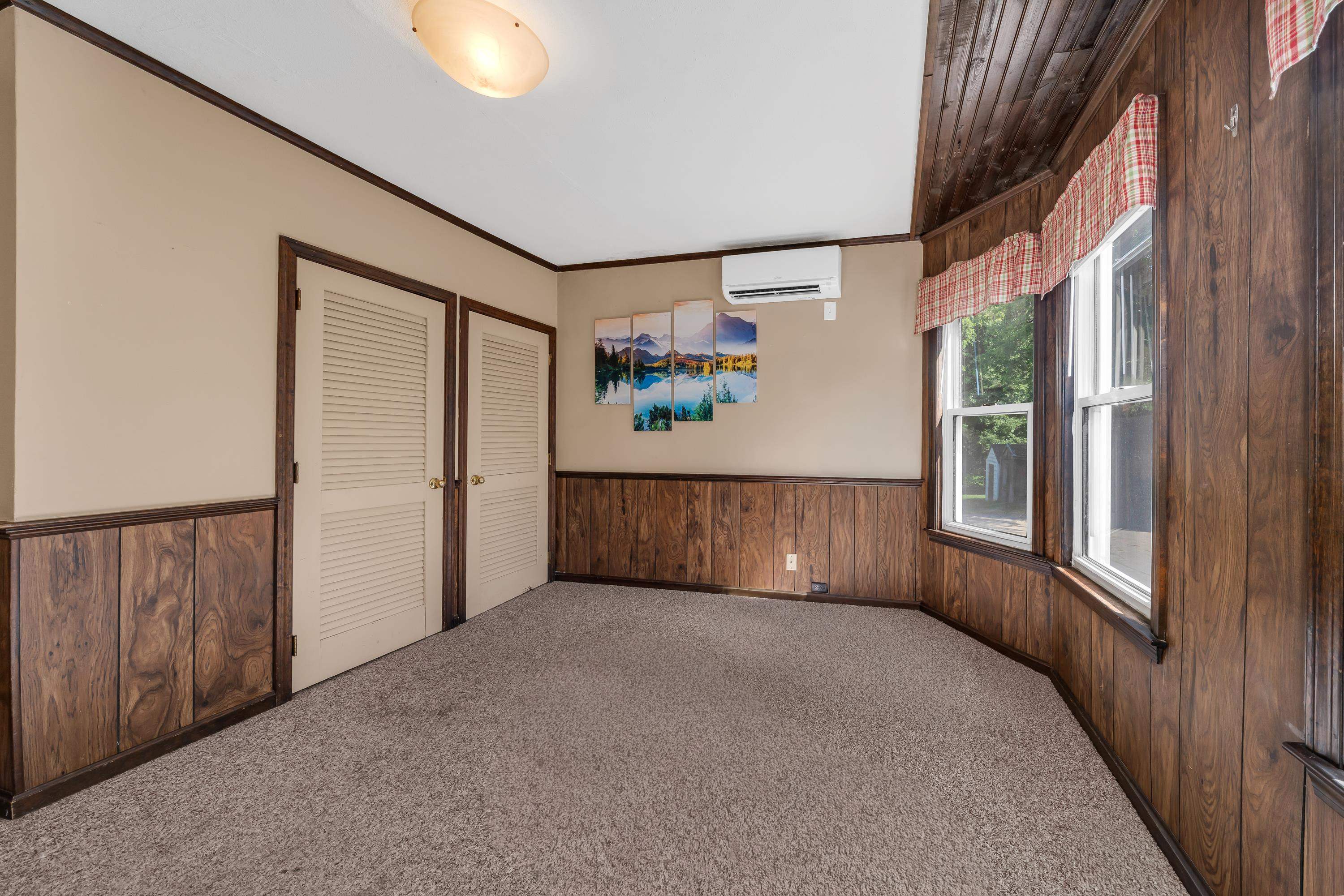 9 Grove Street Derry, NH 03038 - Photo 5 of 23