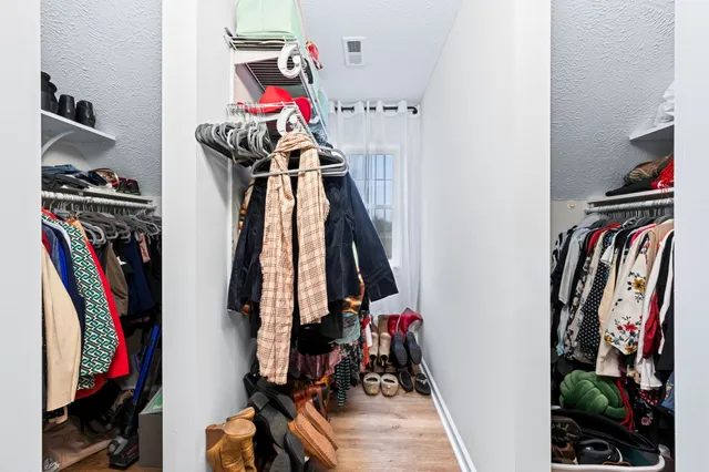 $949,900 | 1993 Egypt Road, Chapel Hill, TN 37034