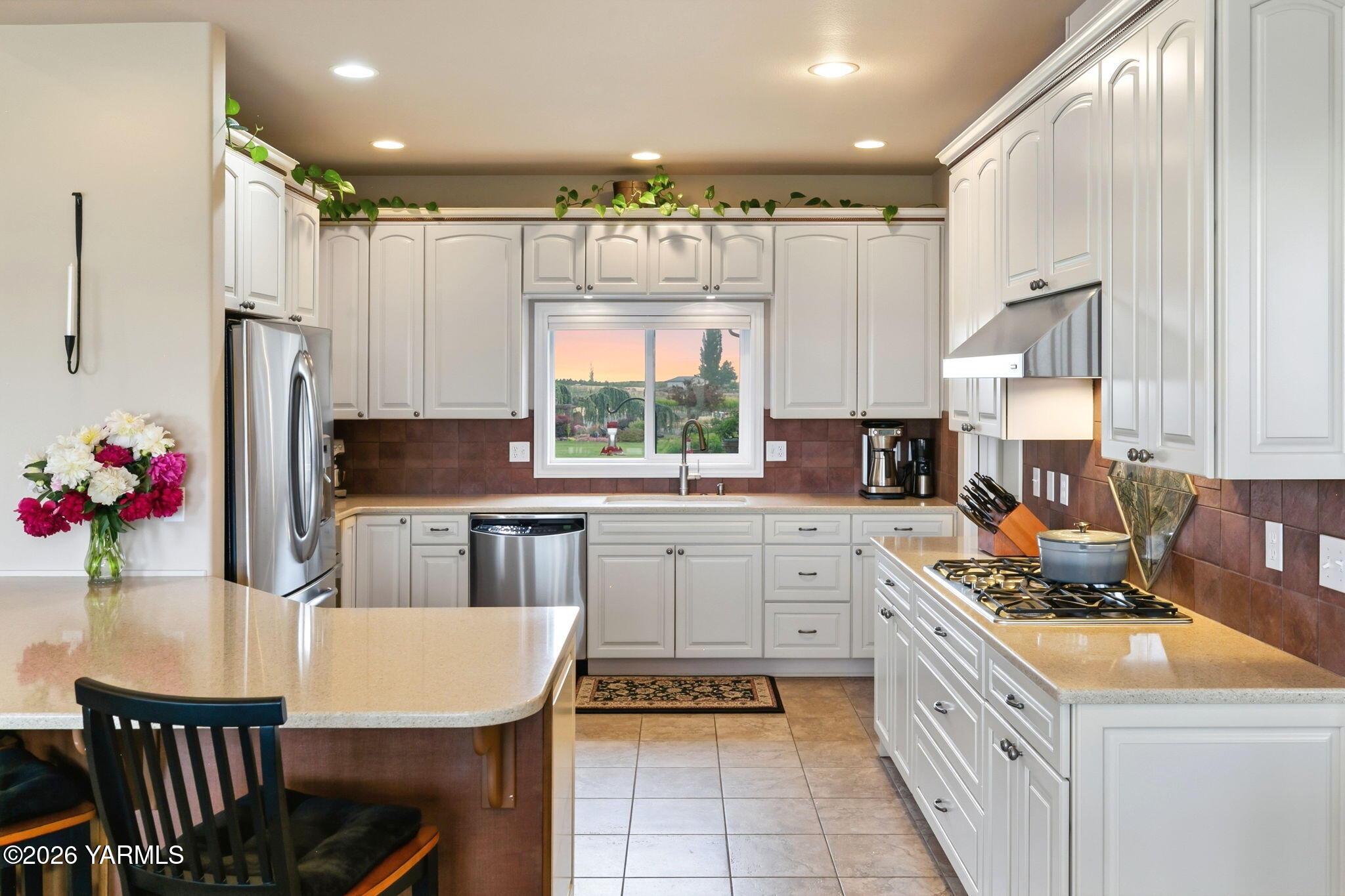 6360 Naches Heights Road Yakima, WA 98908 - Photo 23 of 38 Kitchen