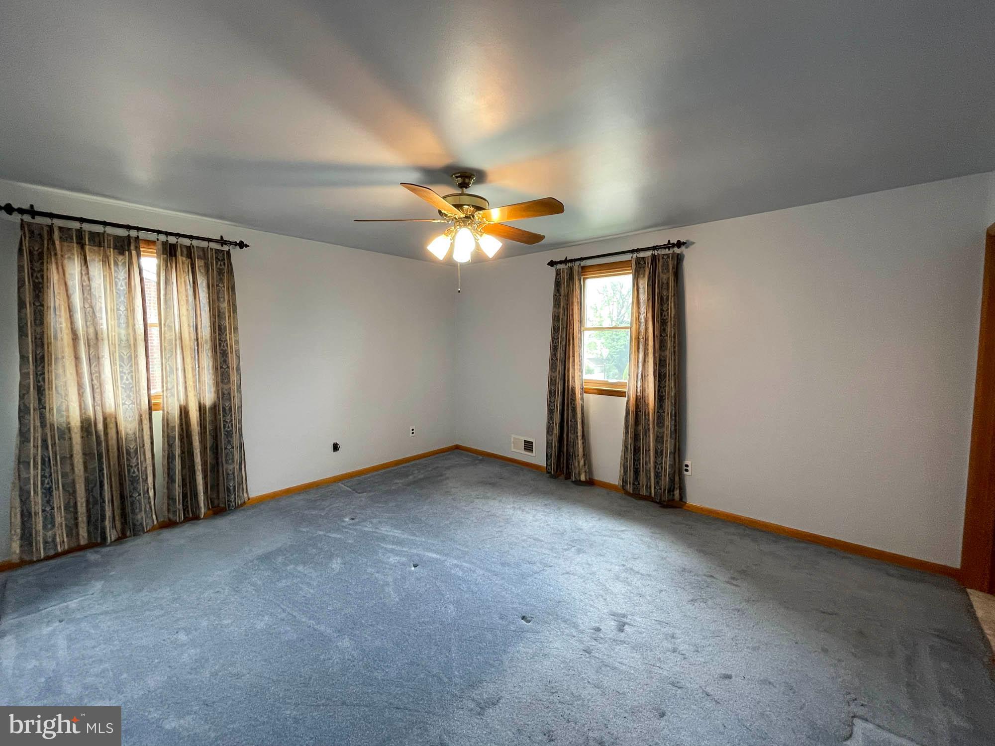 9207 Gardenia Road Baltimore, MD 21236 - Photo 12 of 19