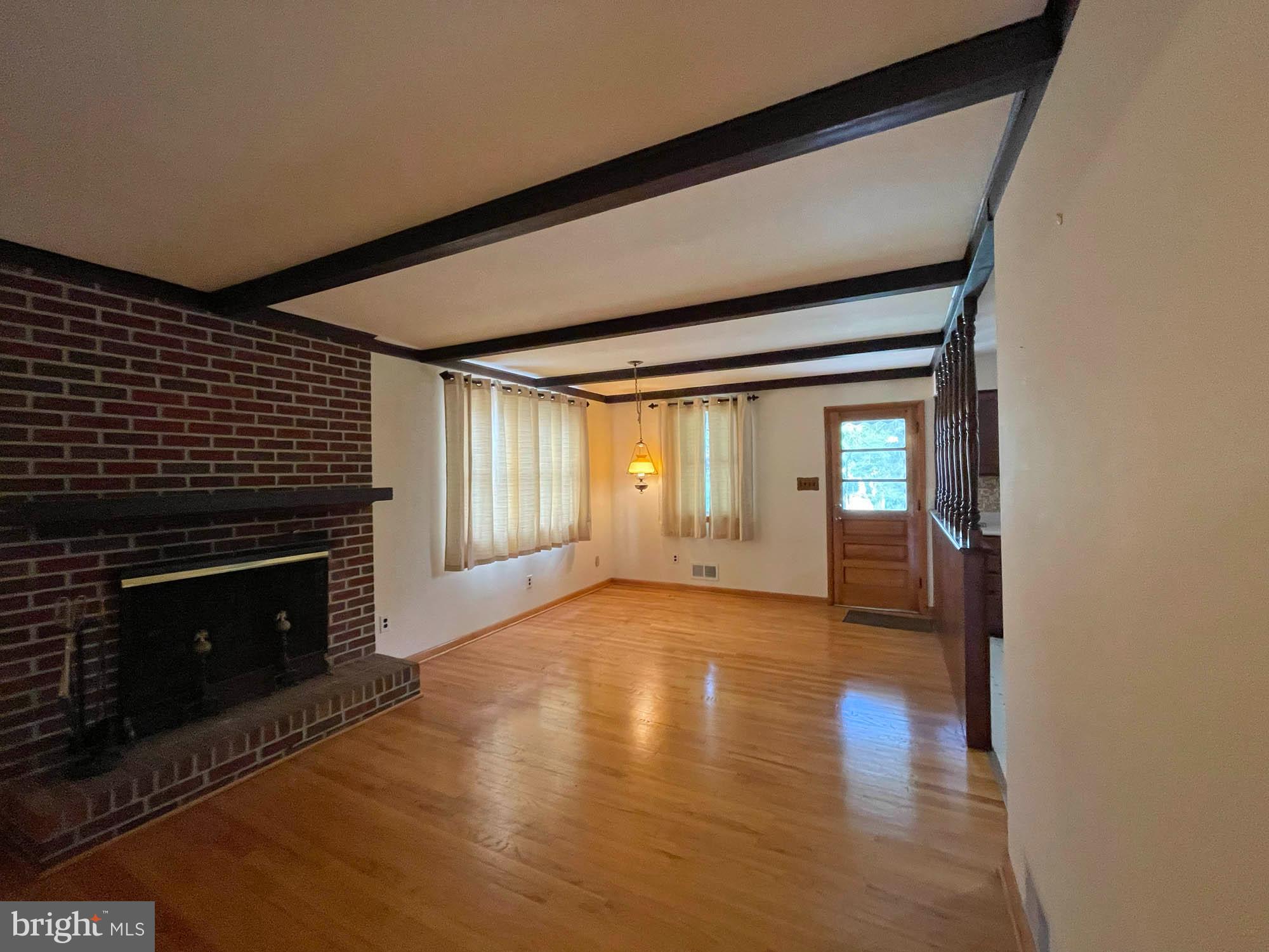 9207 Gardenia Road Baltimore, MD 21236 - Photo 7 of 19