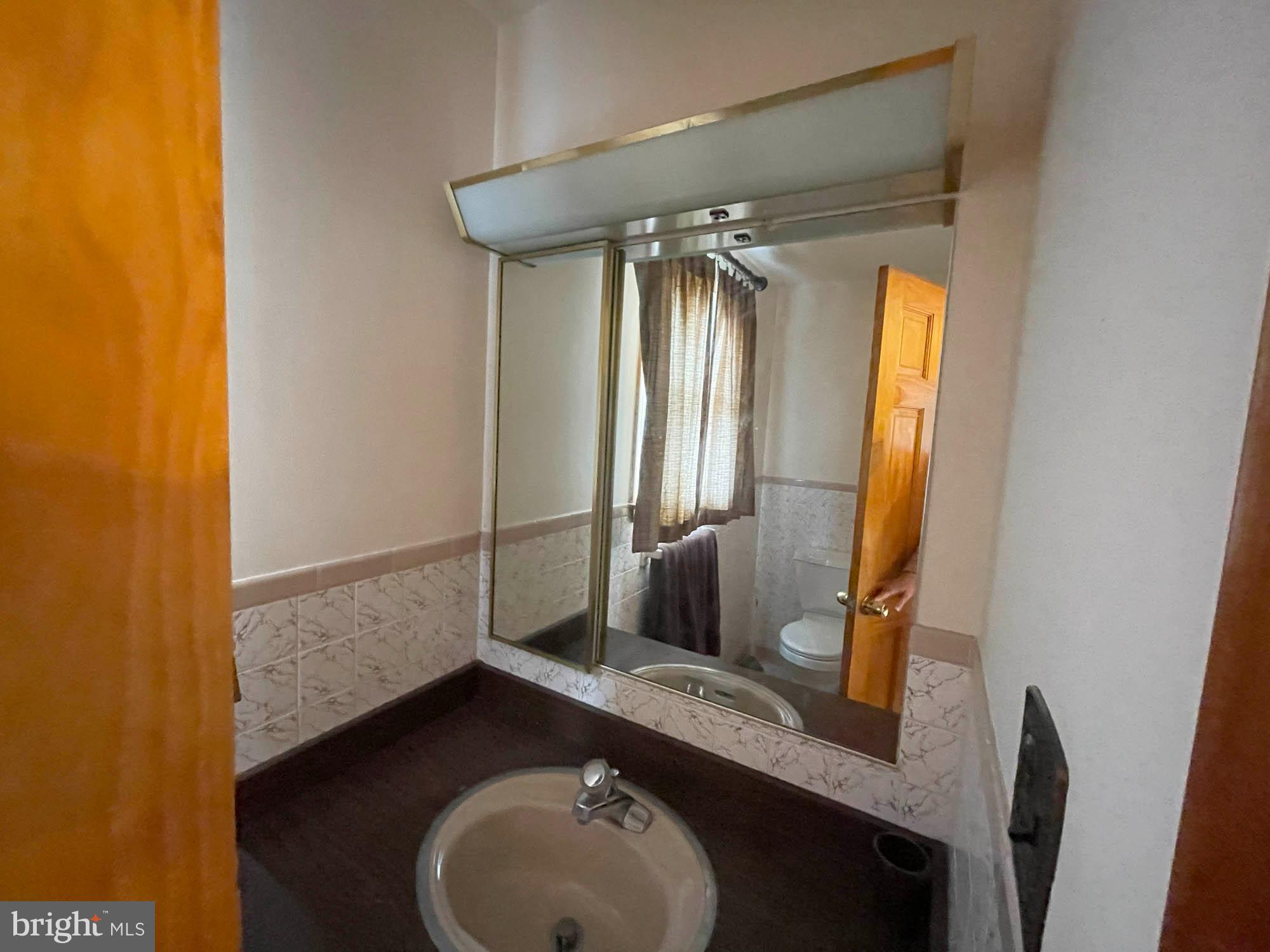 9207 Gardenia Road Baltimore, MD 21236 - Photo 8 of 19