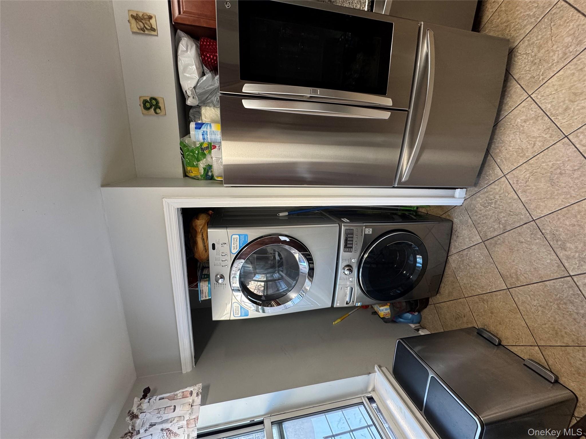 191 West Kingsbridge Road, Unit 191A3 Bronx, NY 10463 - Photo 3 of 10