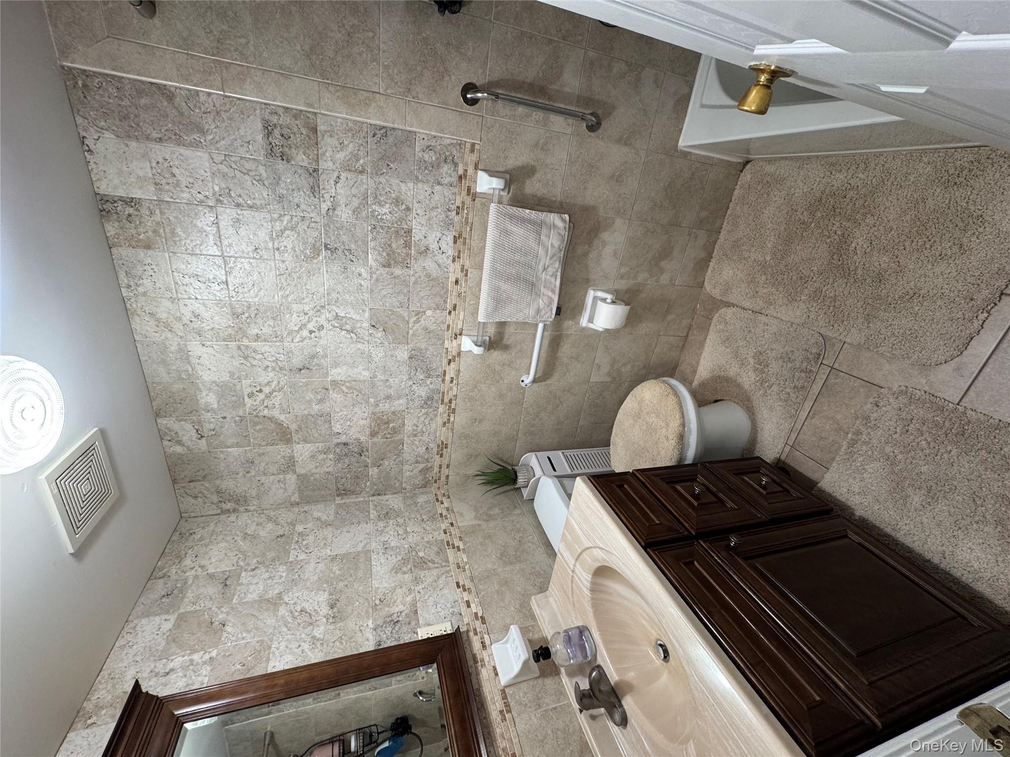 191 West Kingsbridge Road, Unit 191A3 Bronx, NY 10463 - Photo 8 of 10