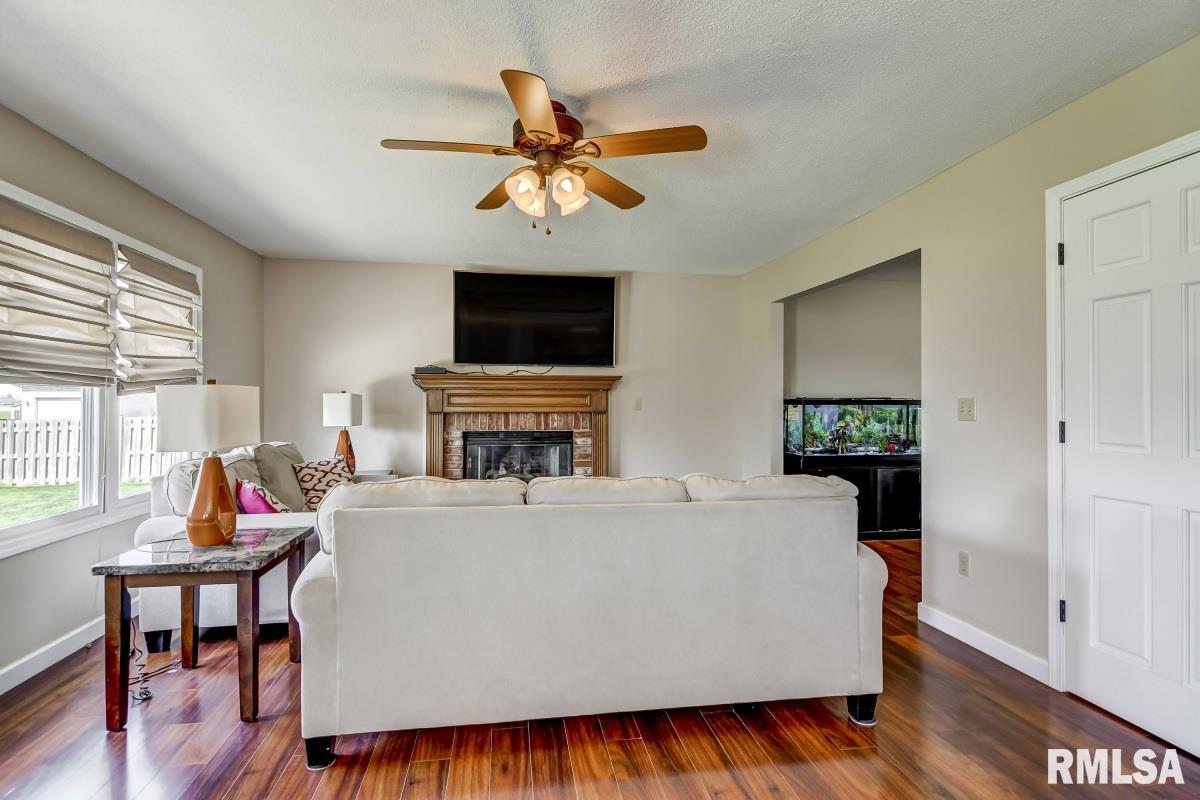 401 Eagle Ridge Drive Chatham, IL 62629 - Photo 8 of 38 Gallery Image 8