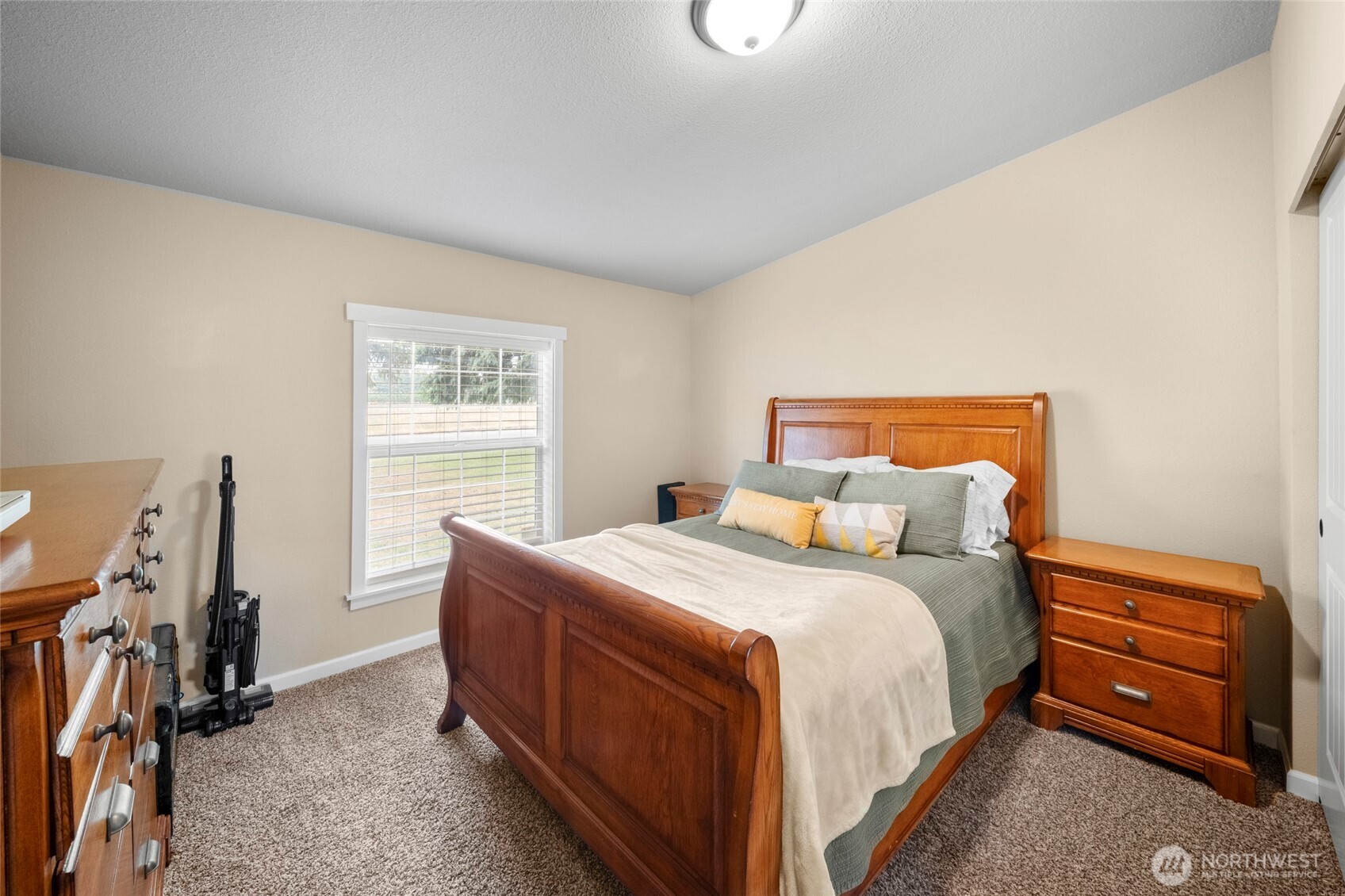 18911 Joselyn Road Southwest Rochester, WA 98579 - Photo 5 of 35