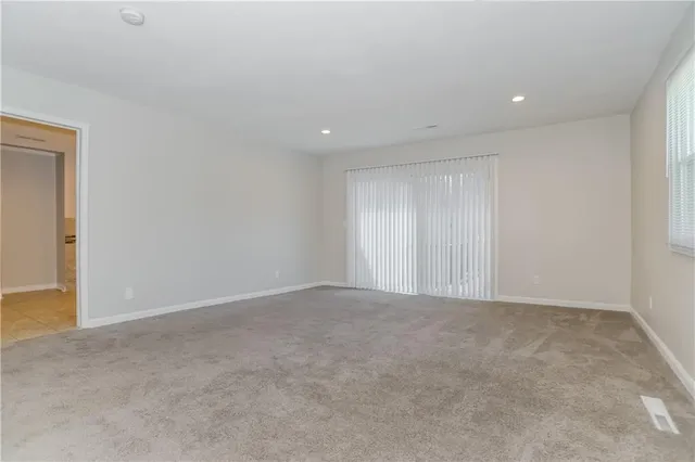 $1,825 | 12712 10th Street, Grandview, MO 64030