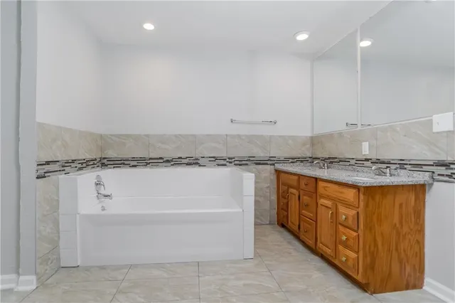 $1,825 | 12712 10th Street, Grandview, MO 64030