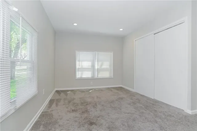 $1,825 | 12712 10th Street, Grandview, MO 64030