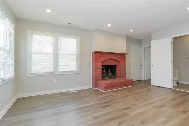 $1,825 | 12712 10th Street, Grandview, MO 64030