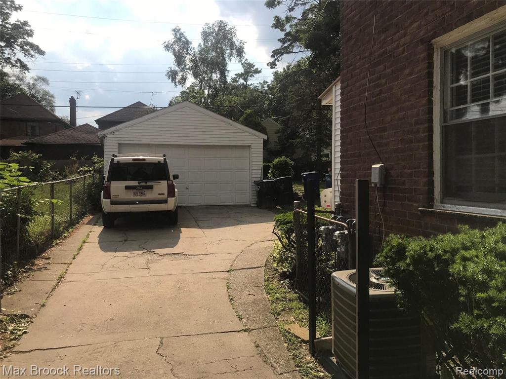 20051 Stratford Road Detroit, MI 48221 - Photo 22 of 22