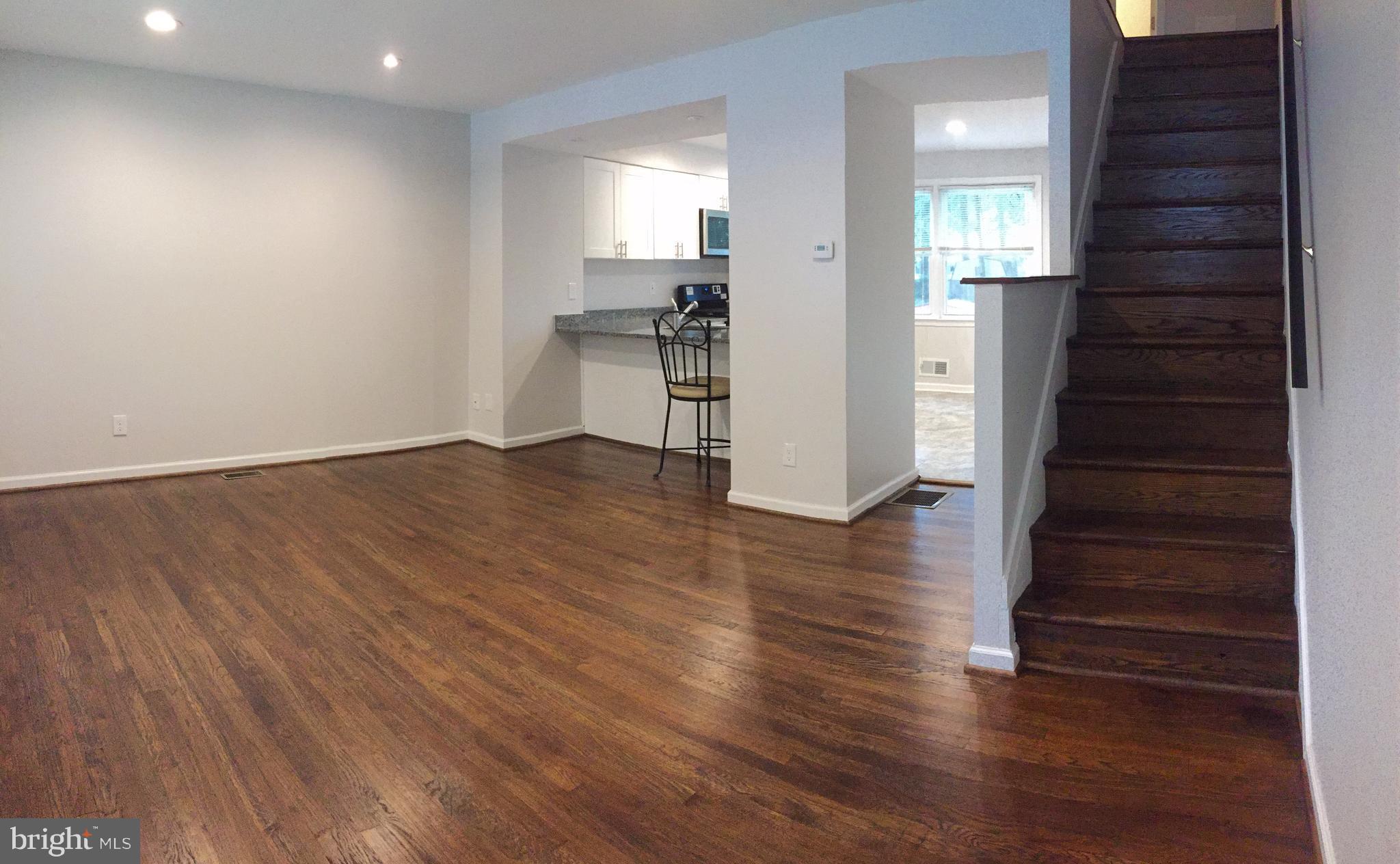 1654 Riverwood Road Baltimore, MD 21221 - Photo 2 of 30