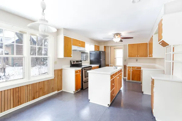 $299,000 | 110 North Pearl Street, River Falls, WI 54022