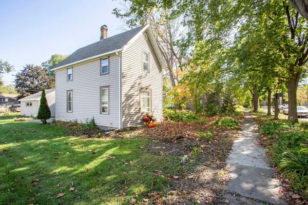 $307,500 | 110 North Pearl Street, River Falls, WI 54022