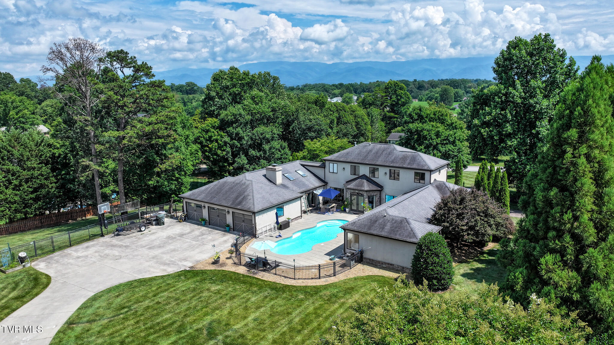 110 Pine Straw Ridge Greeneville, TN 37745 - Photo 45 of 59 DJI_20260705005236_0907_D