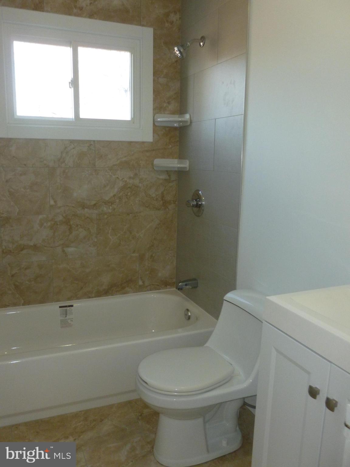 3706 Leverton Street Silver Spring, MD 20906 - Photo 19 of 34 2nd Level Bathroom