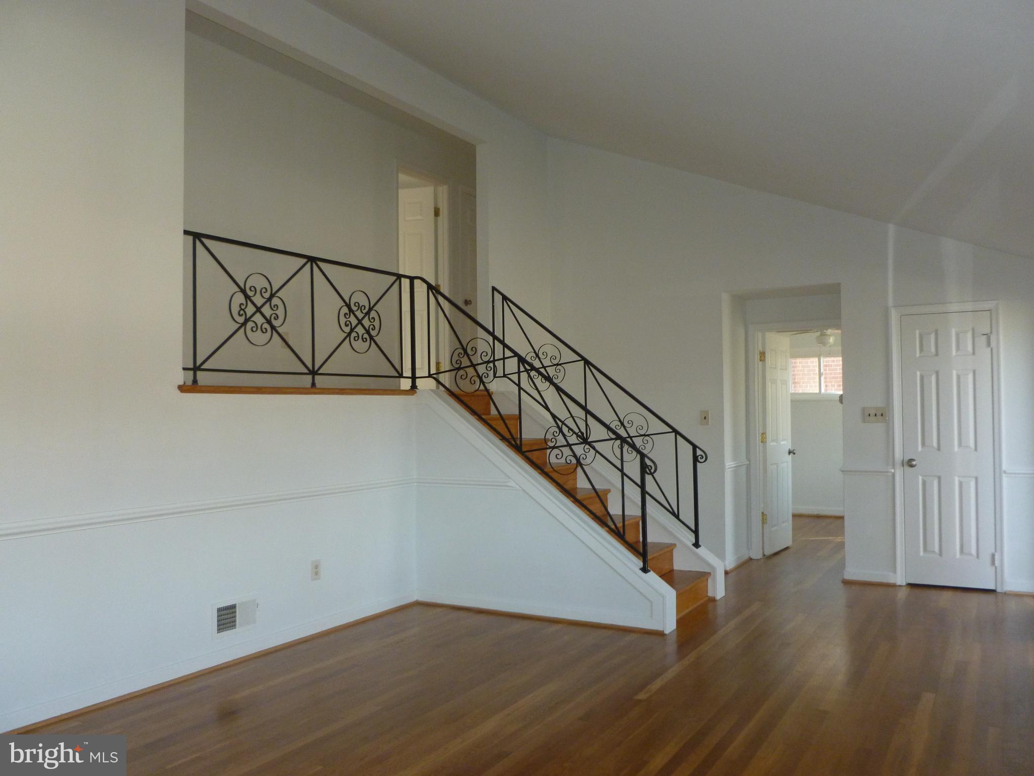 3706 Leverton Street Silver Spring, MD 20906 - Photo 6 of 34 Living Room