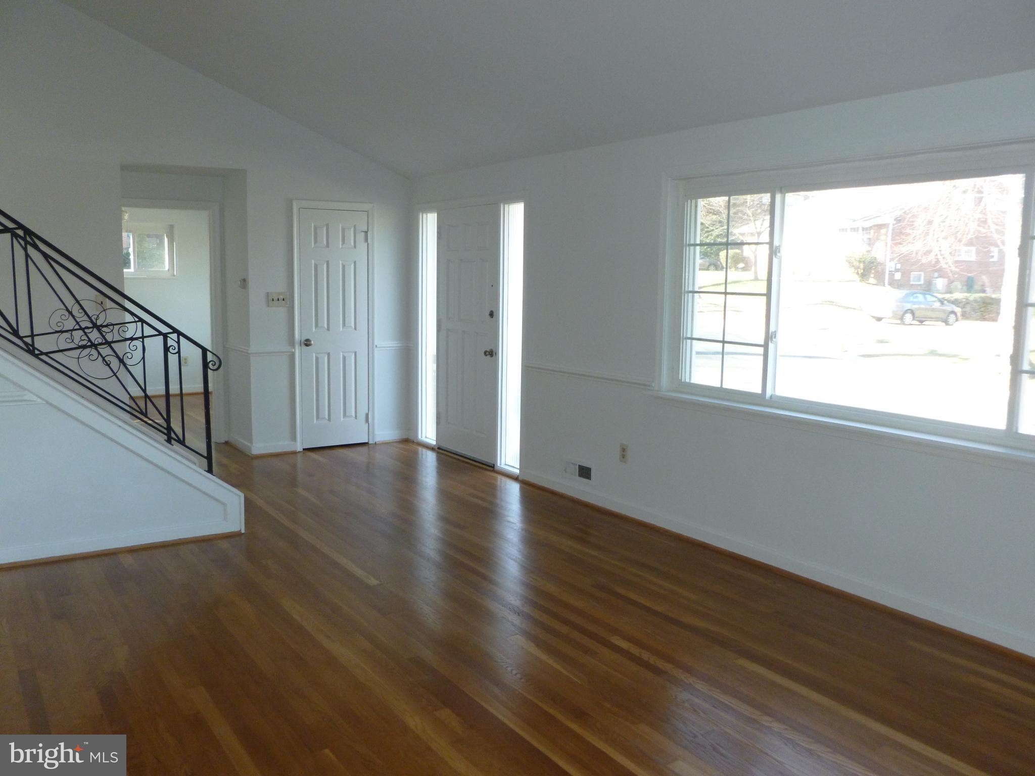 3706 Leverton Street Silver Spring, MD 20906 - Photo 9 of 34 Living Room