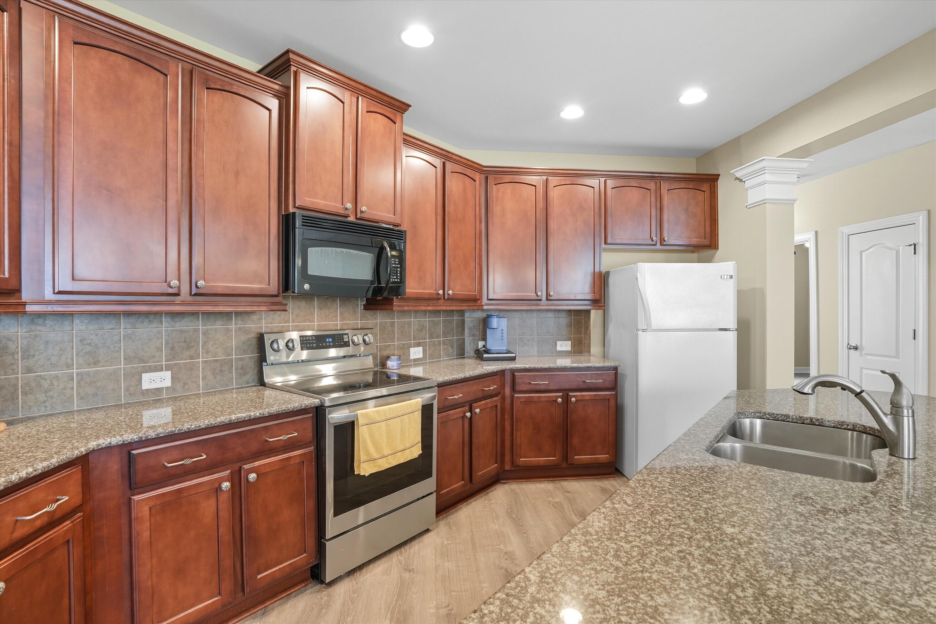 304 Fox Ridge Lane Moncks Corner, SC 29461 - Photo 12 of 38 12-012_DSC00903