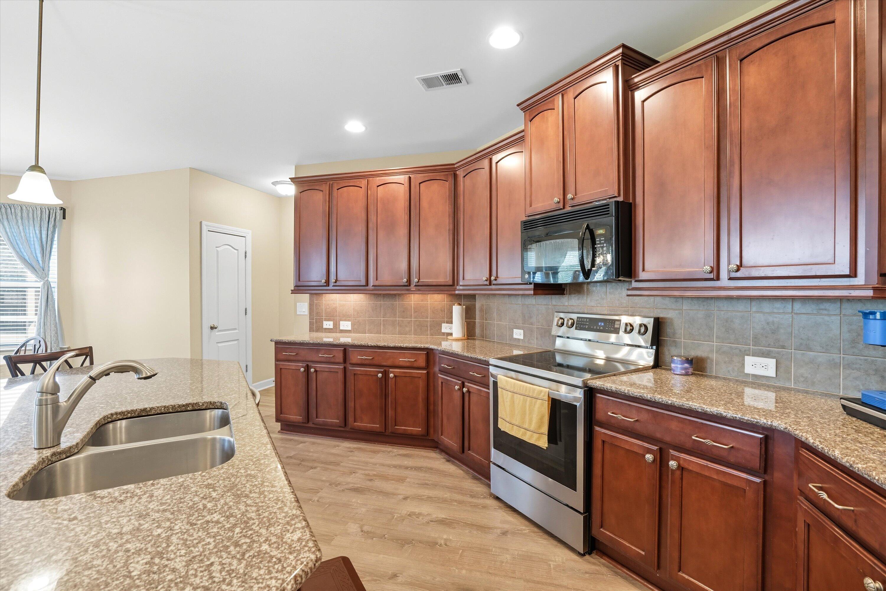 304 Fox Ridge Lane Moncks Corner, SC 29461 - Photo 13 of 38 13-013_DSC00906