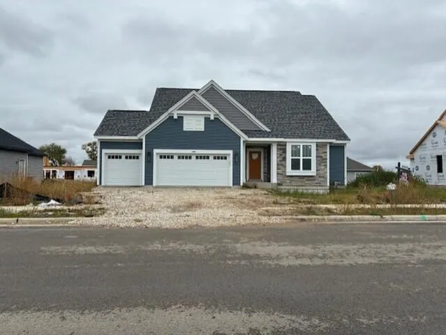 $664,900 | 1746 Whalen Drive, Oconomowoc, WI 53066