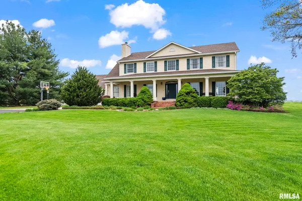 $650,000 | 1615 New Salem Church Road, New Berlin, IL 62670
