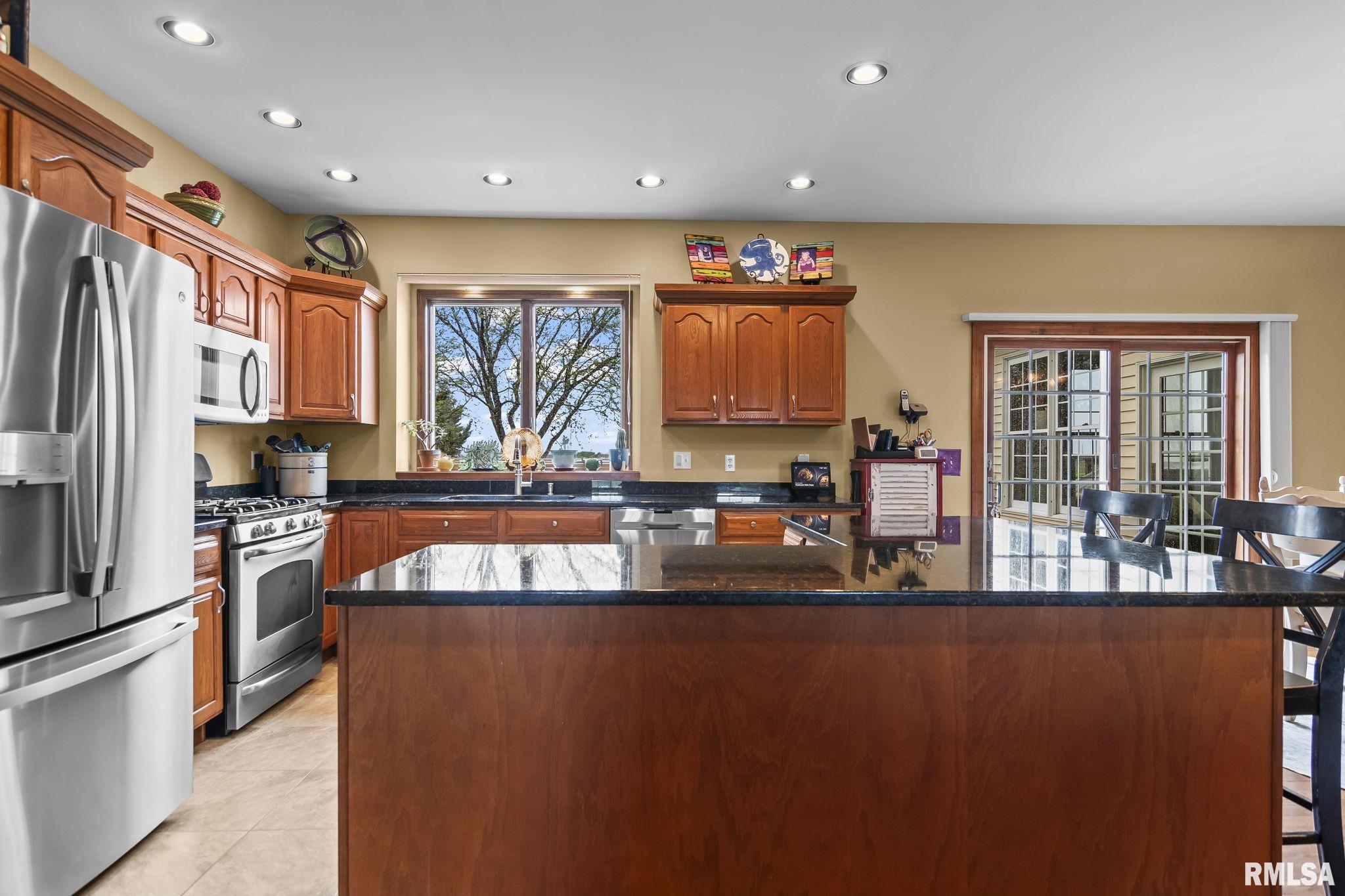 1615 New Salem Church Road New Berlin, IL 62670 - Photo 12 of 80