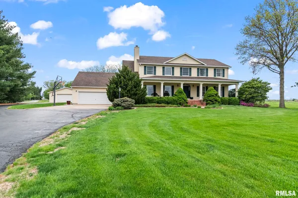 $650,000 | 1615 New Salem Church Road, New Berlin, IL 62670