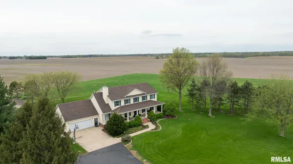 $650,000 | 1615 New Salem Church Road, New Berlin, IL 62670