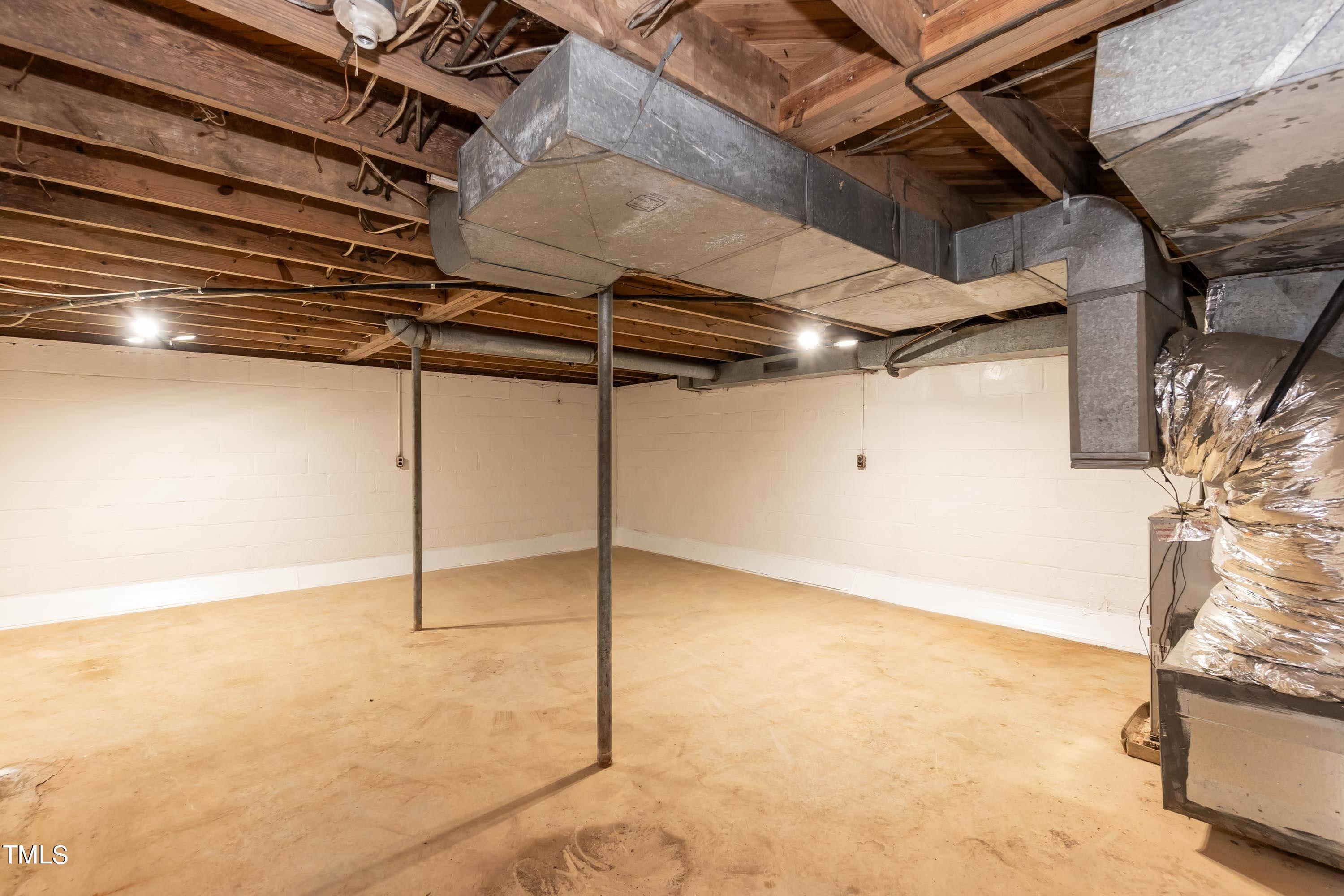 139 Johnson Street Roxboro, NC 27573 - Photo 22 of 30 Basement 01