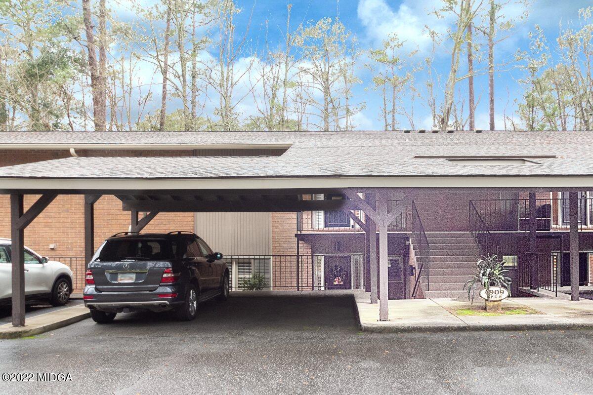 4909 Rivoli Drive, Unit F Macon, GA 31210 - Photo 1 of 18 01