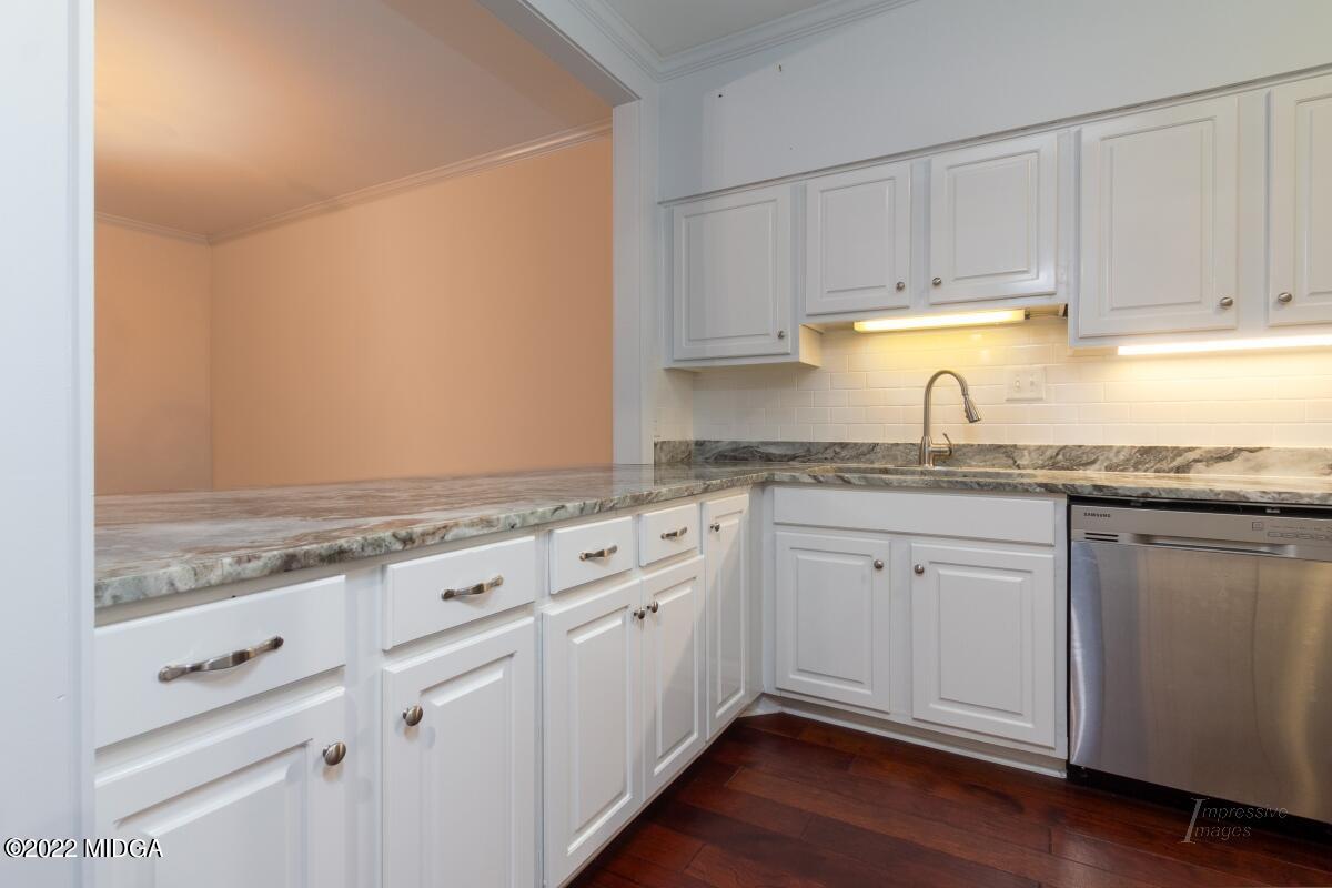 4909 Rivoli Drive, Unit F Macon, GA 31210 - Photo 9 of 18 16