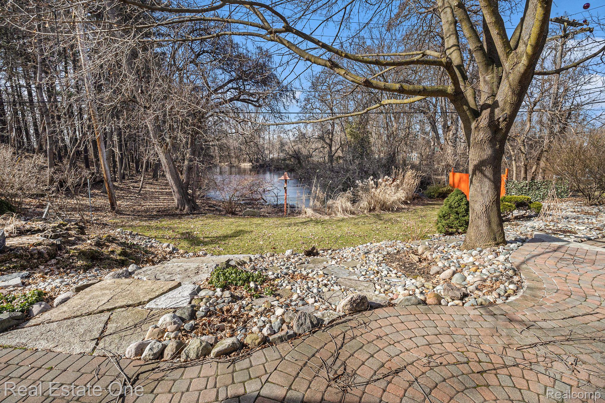 4353 Edmore Road Waterford, MI 48329 - Photo 30 of 30 Gallery Image 30