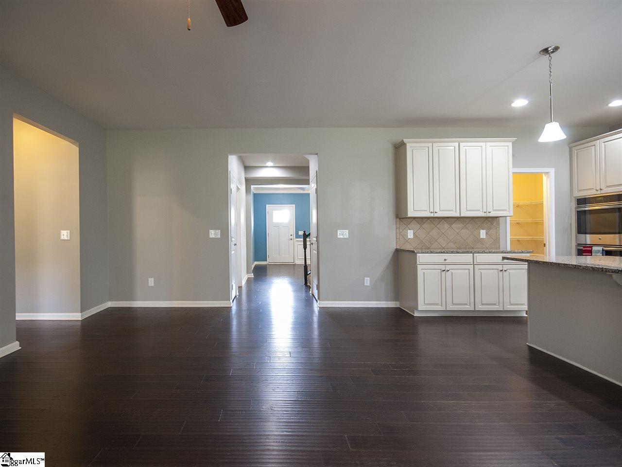 34 Dauphine Way Greer, SC 29650 - Photo 14 of 36 Gallery Image 14