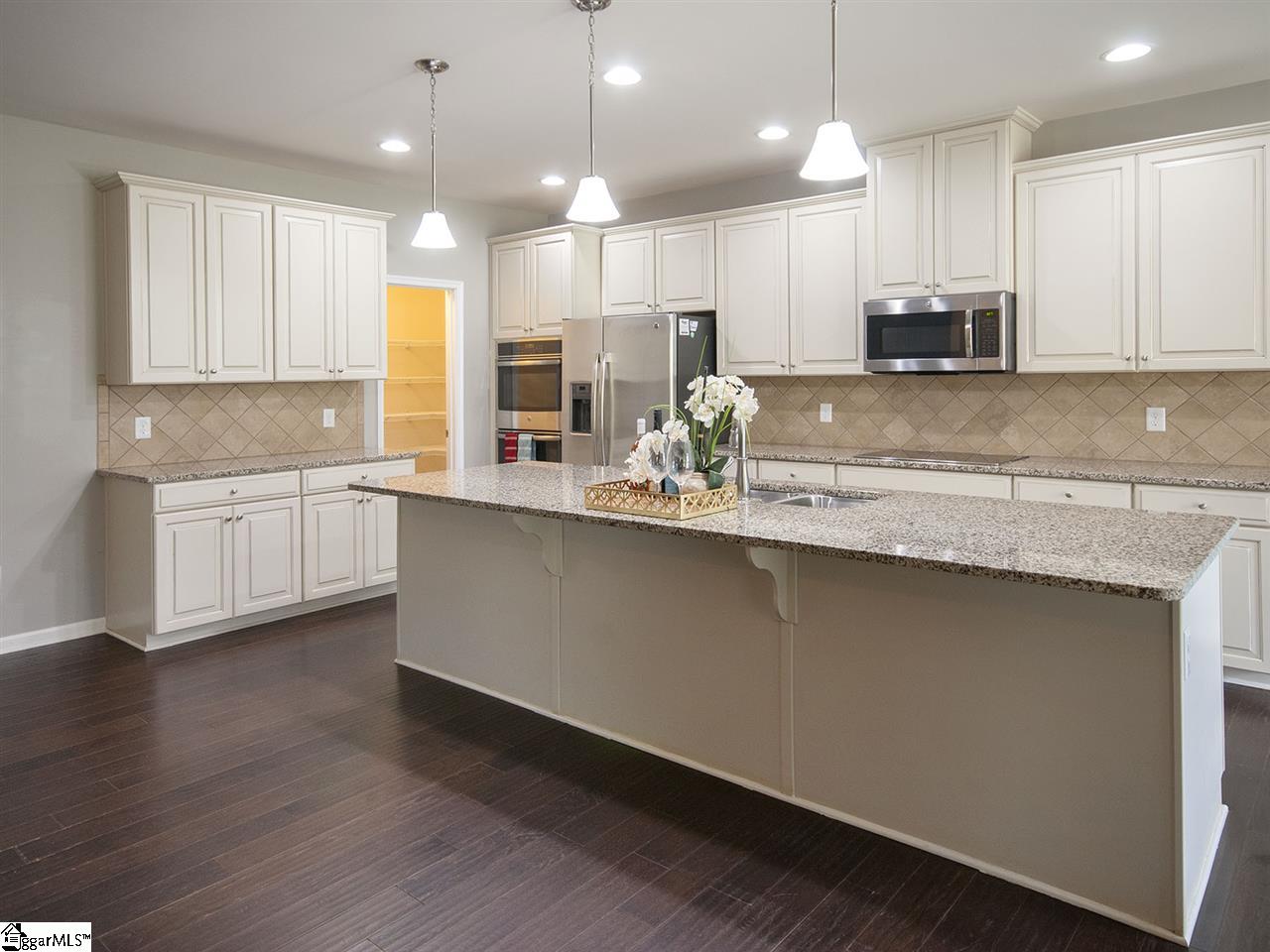 34 Dauphine Way Greer, SC 29650 - Photo 8 of 36 Gallery Image 8