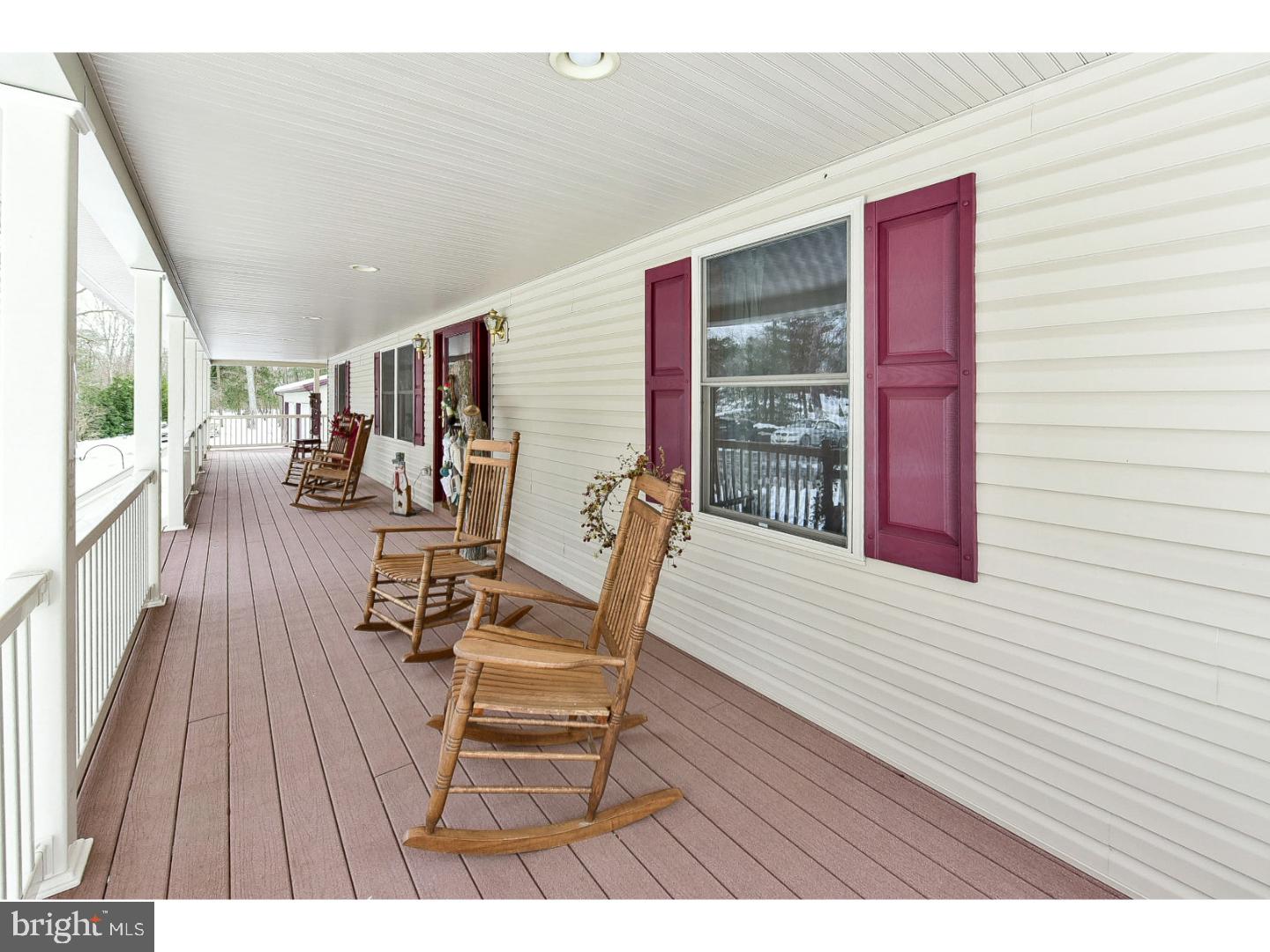 243 Hell Neck Road Salem, NJ 08079 - Photo 3 of 24 Porch
