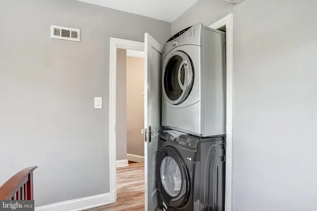 $3,850 | 4627 12th Street Northeast, Washington, DC 20017