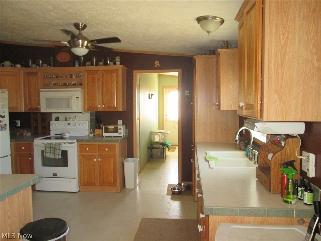 7995 Ripple Road Northeast Mechanicstown, OH 44651 - Photo 9 of 27 Gallery Image 9
