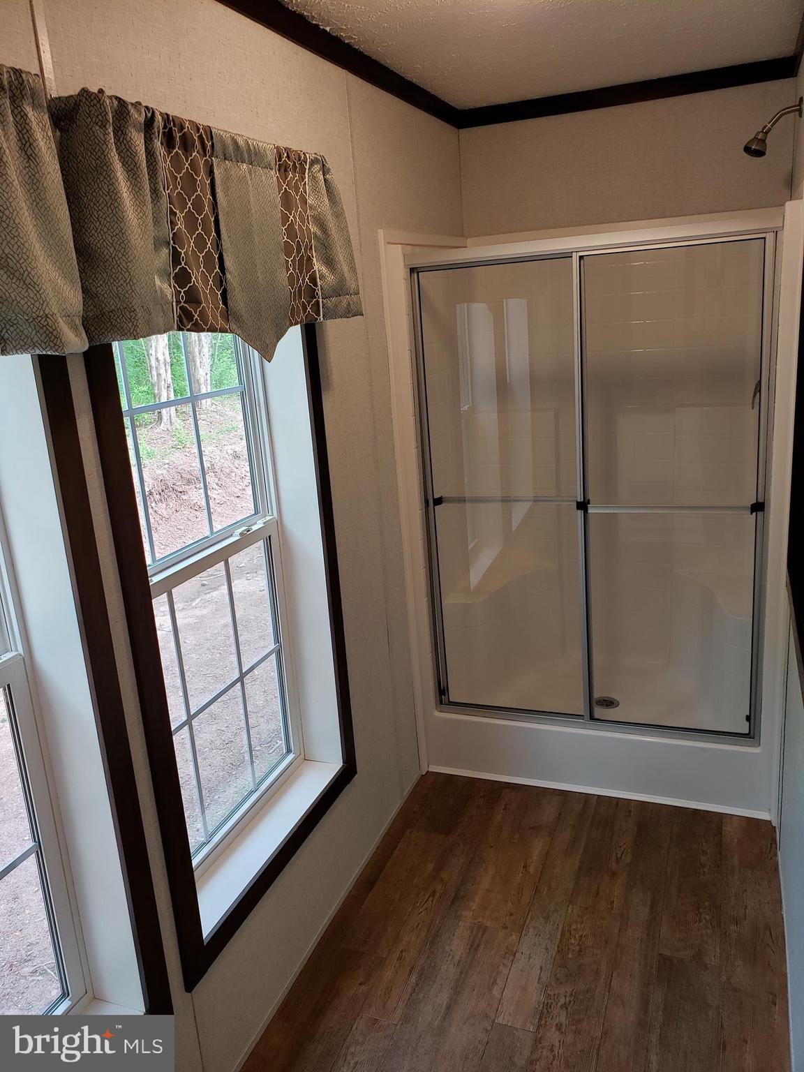 357 Packing House Road Berkeley Springs, WV 25411 - Photo 22 of 42 Master Bath