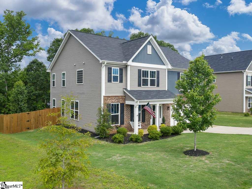 239 Castleton Circle Boiling Springs, SC 29316 - Photo 3 of 36