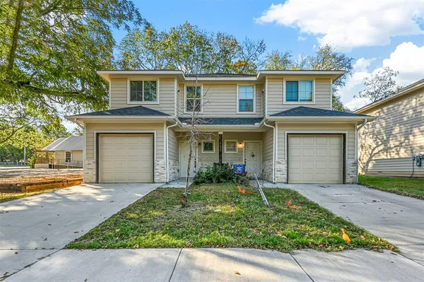 $1,525 | 105 Southeast 4th Street, Unit 2, Bonham, TX 75418
